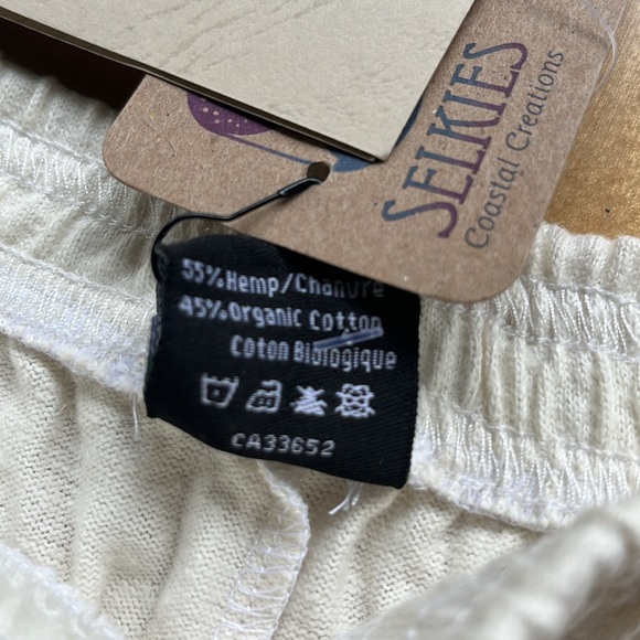 BNWT organic cotton and hemp shorts. - Picture 7 of 7